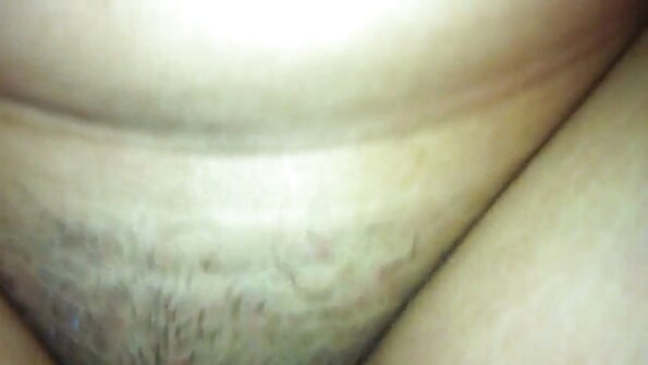 Vruća milfica Reagan Foxx s velikim sisama dobiva veliki kurac u svojoj pički