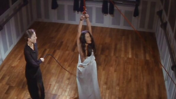 Anthony jebe sise svog kolege