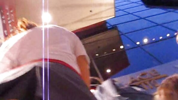 Steamy lezbijski jebati za iznajmljivanje stana