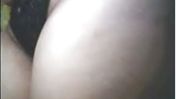 MILF Rucca Pages Ass Crack Get Loaded