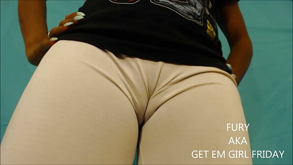 Velika guzica ima analnu ljubav