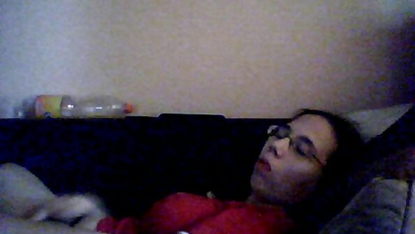 Kiarra Kai daje glavu i dobija udarac na otvorenom