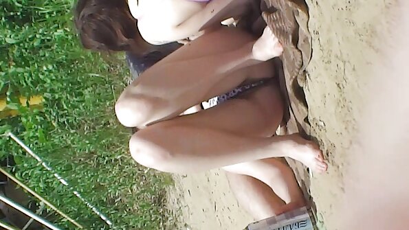 Kayla Green dobija mladi kurac za kojim je žudjela