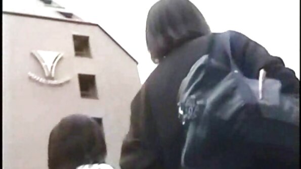 Vruća riba sa plaže je prikovana