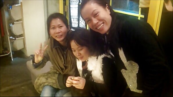 Nezasita plavuša uvijek želi da bude jebana