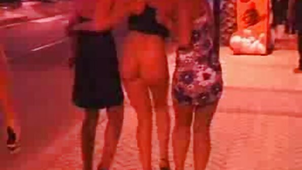 Seksi i senzualni par se mami i jebe