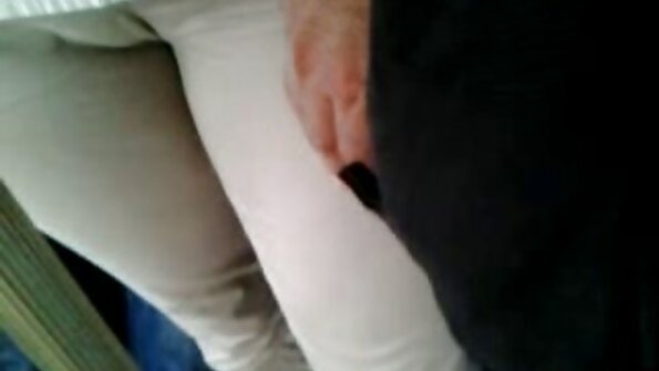 Super zgodna sekretarica jebe svog šefa