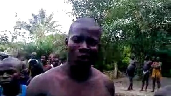 Napaljene dame vode ljubav po ceo dan